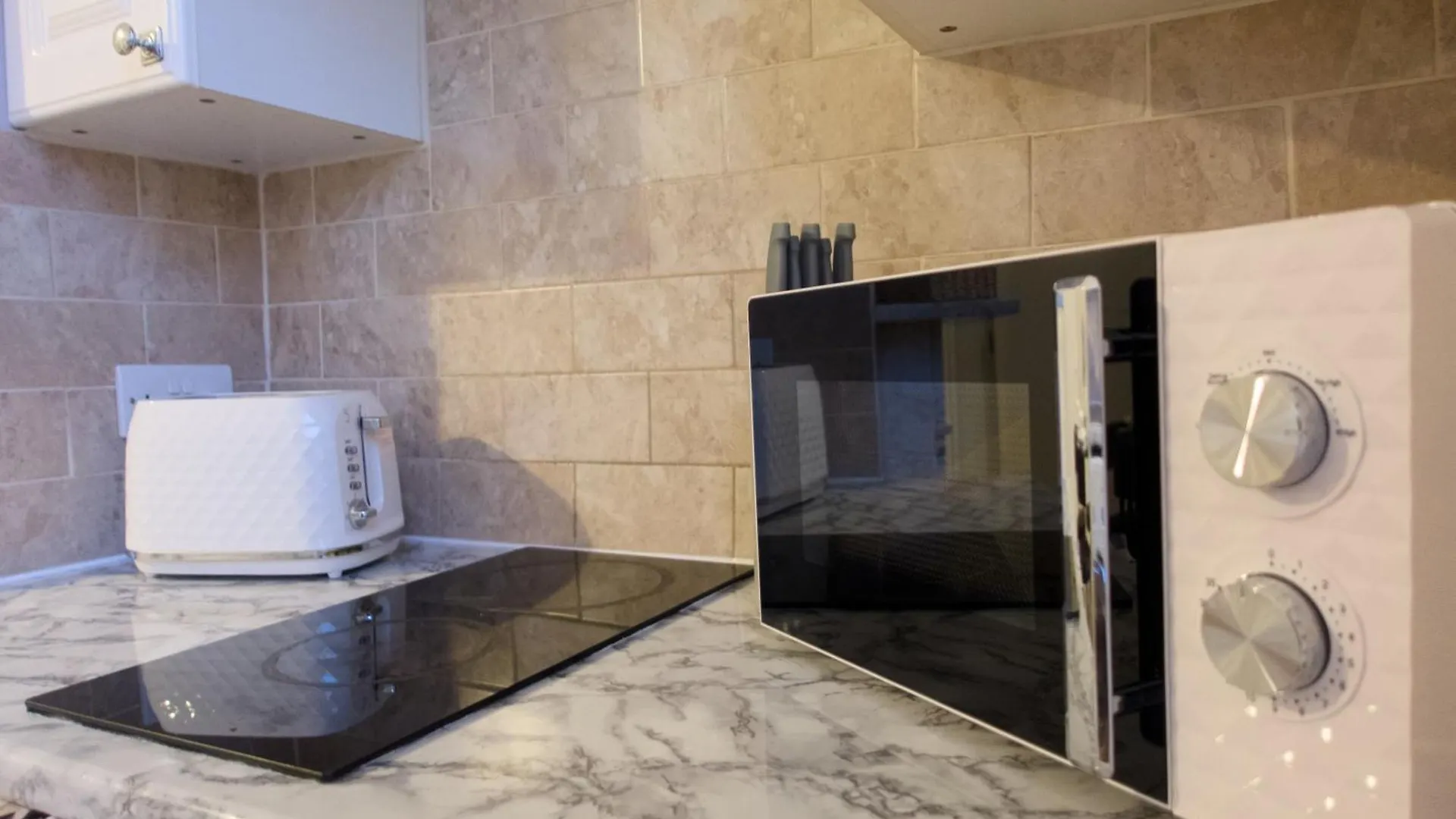 1 Bedroom Apartment - The Opal Cheltenham 0*,