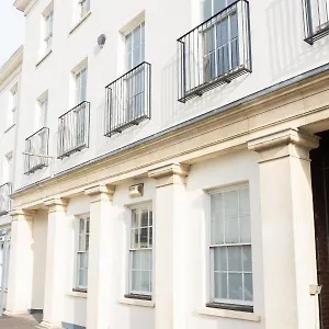 Court Cheltenham